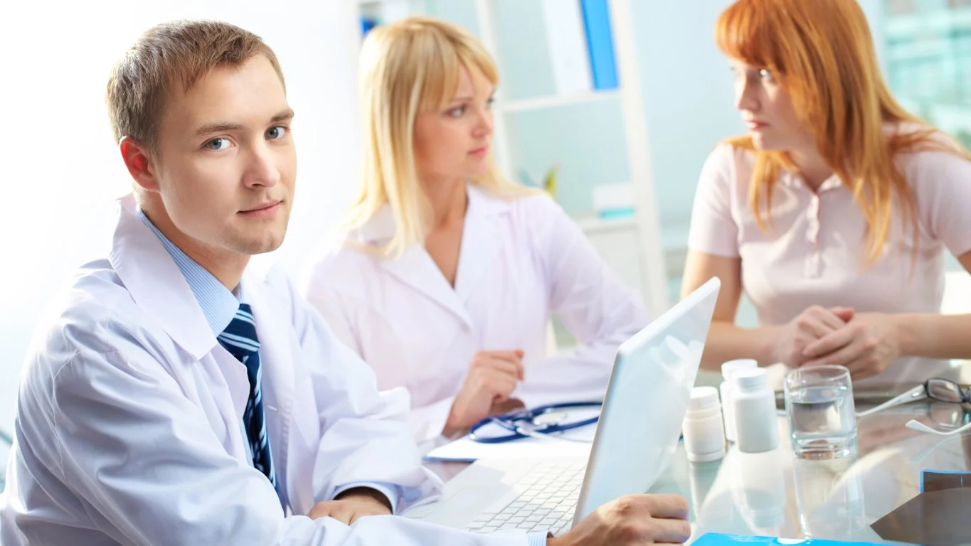 Pharmacy Courses in the UK Blogpost Feature Image